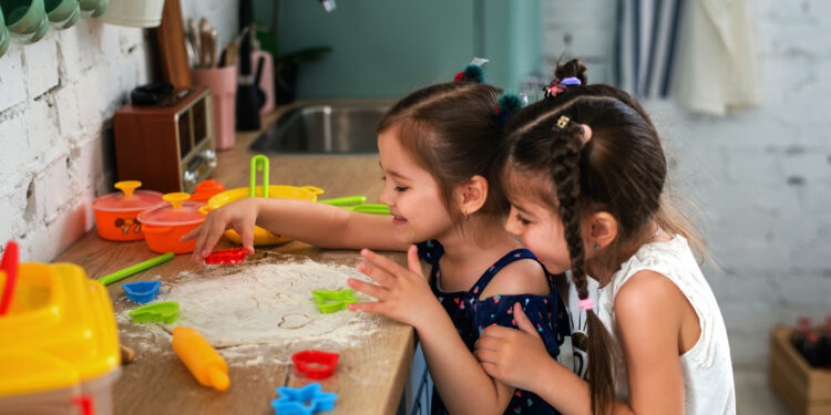 PEPNNA en pro de niños y adolescentes. Se presentaron a los especialistas para defenderlos