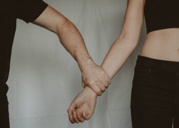 ¿Eres mujer y sufres violencia? Solicita una orden de protección
