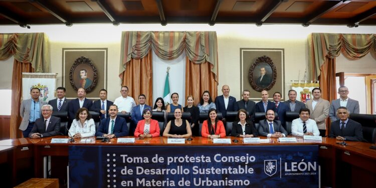 A través de un Consejo Consultivo, buscan desarrollo sustentable y ordenado para León