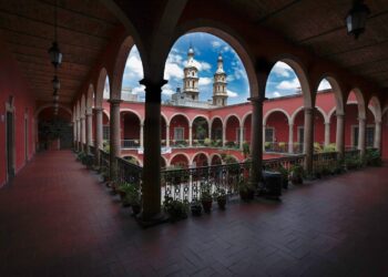 Sitios históricos de León tendrán iluminación escénica