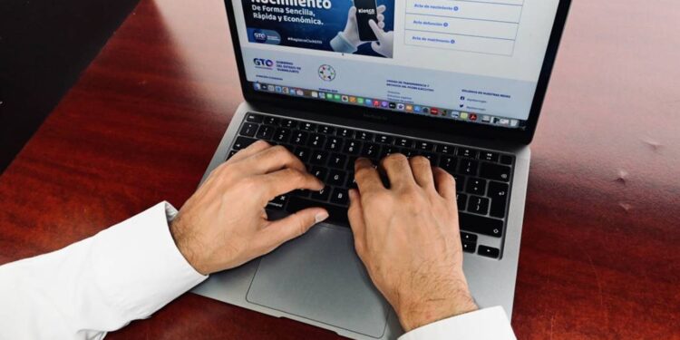 ¿Cómo obtener en línea un acta de matrimonio, nacimiento o defunción?