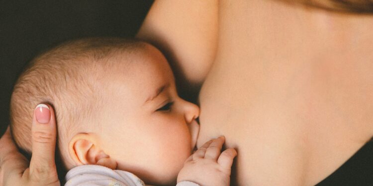 Inauguran sala de lactancia materna en el Palacio Municipal de León