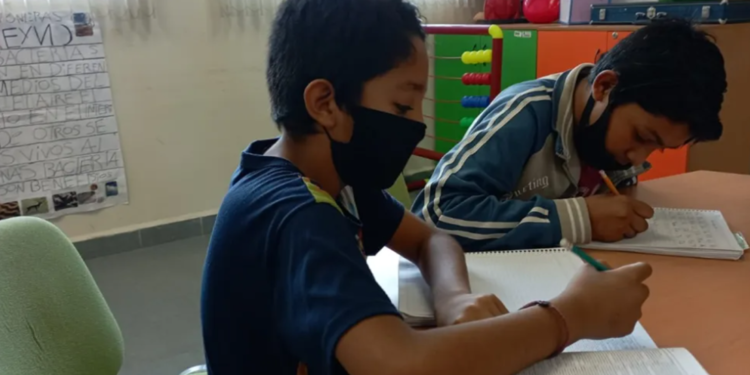 “10-14”, un programa de INAEBA para que niños y adolescentes concluyan educación primaria