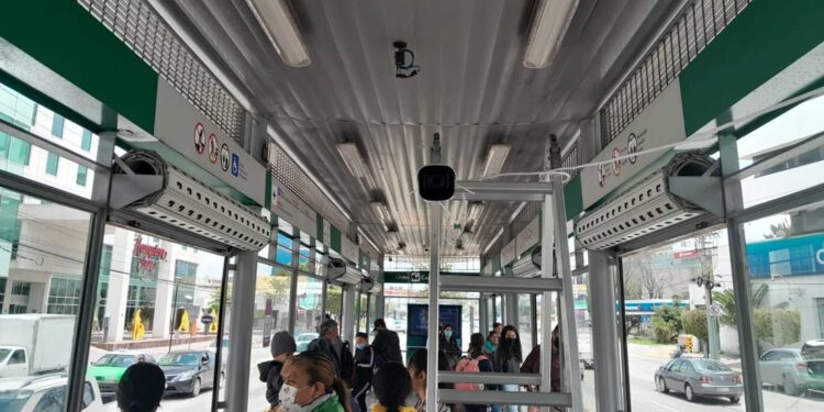 Instalan cámaras de videovigilancia y botones de emergencia en paraderos del SIT