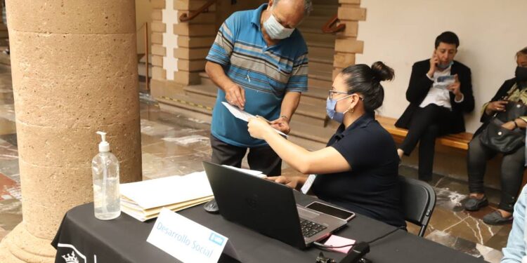 ¿Cómo me inscribo al programa de empleo temporal Ayúdate Ayudando en León?