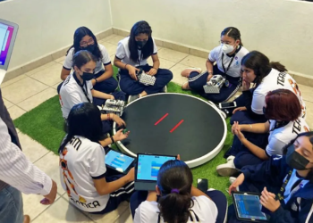 Guanajuatenses se destacan en robótica educativa