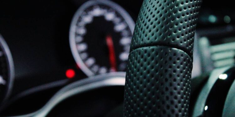 En Salamanca y San Felipe realizan inscripción de vehículos al REPUVE; el servicio es gratuito