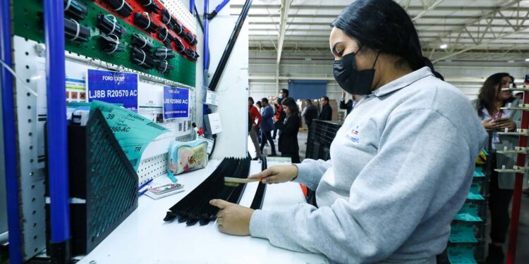 Amplía Standard Profil su presencia en Guanajuato; inaugura segunda planta