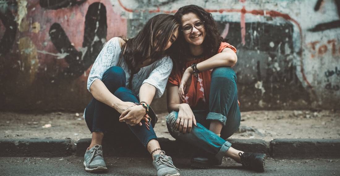 ¿Cómo puedo ayudar a mis hijos a evitar conductas de riesgo?