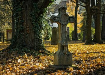 Recomendaciones de protección civil para visitar panteones con motivo del Día de Muertos
