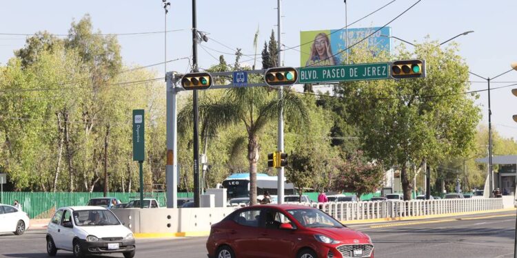 Eliminarán vuelta a la izquierda en López Mateos y Paseo de Jerez, en León