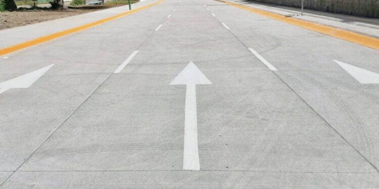 Inician obras de pavimentación en calle Río Mayo, en León; cerrarán vialidad