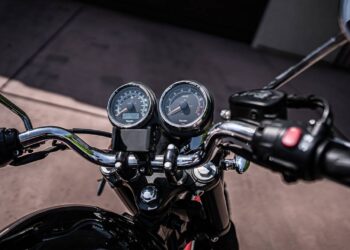 ¿Vas a comprar un vehículo usado? Checa que no tenga reporte de robo