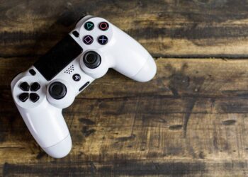 ¿Tu hijo practica videojuegos online? Estas son las medidas de seguridad que deben seguir