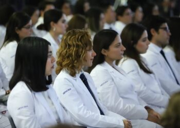 Escuelas de Medicina firman convenio con la CECAMED, ¿en qué consiste?