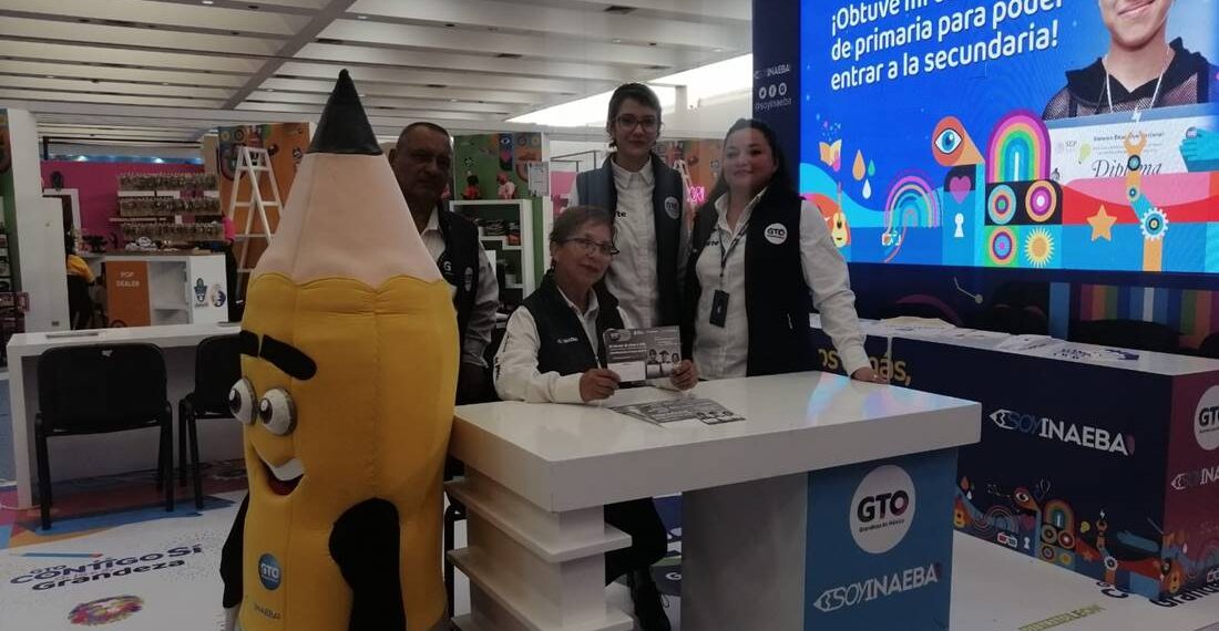Ofrece INAEBA opción de certificación de educación básica en la Feria Estatal de León