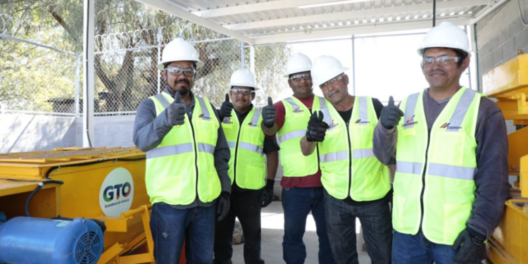 Presentan Estrategia de Atención Integral al Sector Ladrillero de Guanajuato; ¿en qué consiste?