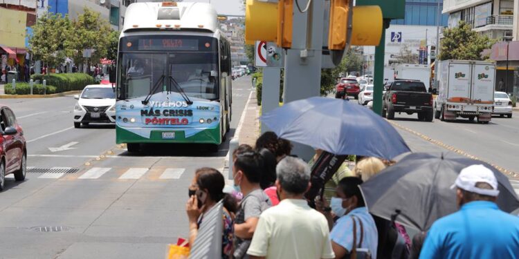 Extenderán horario de transporte público durante la Feria de León 2023