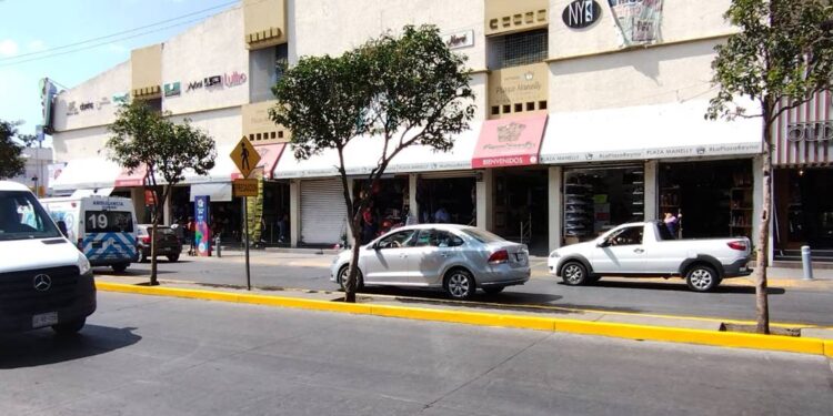 ¿Qué acciones se han realizado como parte del programa de reordenamiento de la Zona Piel en León?