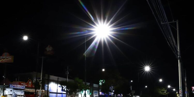 ¿Qué colonias y comunidades de León tendrán nuevo alumbrado público este año?