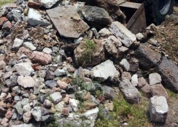 ¿Dónde reportar escombro abandonado en vía pública en León?