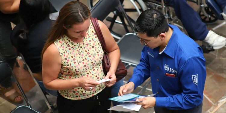 ¿Cómo solicito información a la Unidad de Transparencia del Gobierno de León?