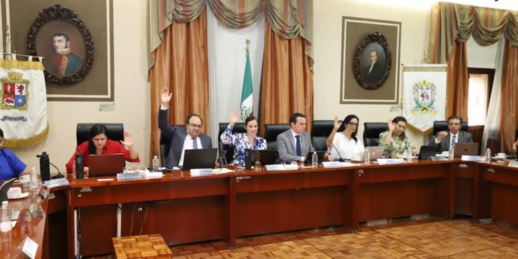 Ayuntamiento de León recibe iniciativa de reformas al Reglamento de Adquisiciones; ¿qué implica esto?