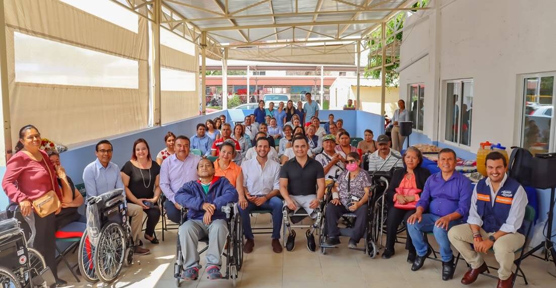 ¿Qué servicios brinda el Centro de Rehabilitación Integral en Apaseo el Grande?