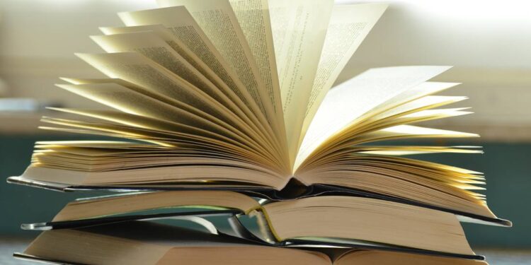 ¿Te dedicas a la creación literaria? Participa en los Premios Nacionales de Literatura 2023