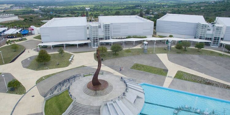 ¿Qué actividades ofrece el Parque Guanajuato Bicentenario durante las vacaciones de verano?