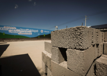 Presentan seguimiento de la estrategia de apoyo al sector ladrillero de Guanajuato; ¿cuáles son los avances?