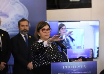 Rinde protesta primera rectora general de la Universidad de Guanajuato; ¿cuál es su proyecto de trabajo?