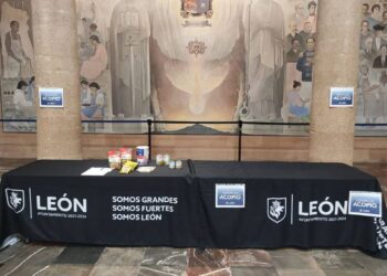 Abre Presidencia Municipal de León centro de acopio para afectados por huracán Otis