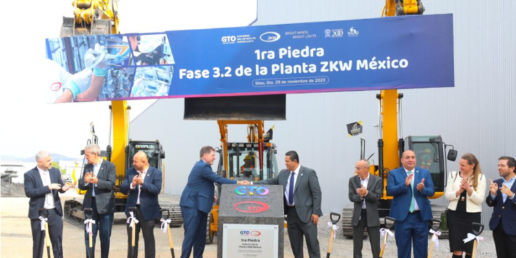 ZKW amplía sus instalaciones en Guanajuato Puerto Interior