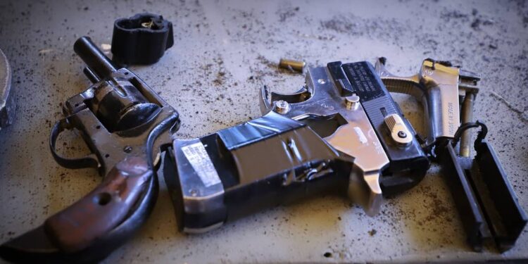 SEDENA instala módulo en León para el canje de armas de fuego por dinero en efectivo