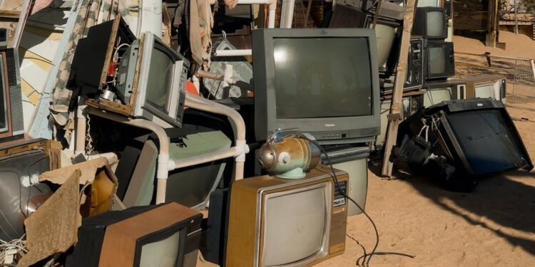 ¿Tienes aparatos electrónicos que ya no uses? Llévalos al RecicLeón 2023