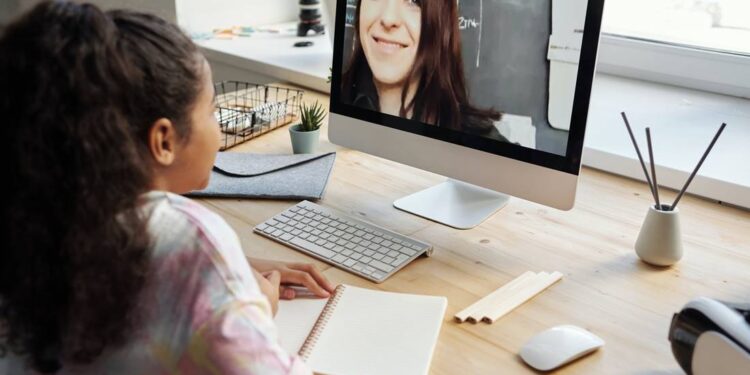 ¡Cuida a tus hijas e hijos! Esta es la Guía de Herramientas de Supervisión Parental del INAI