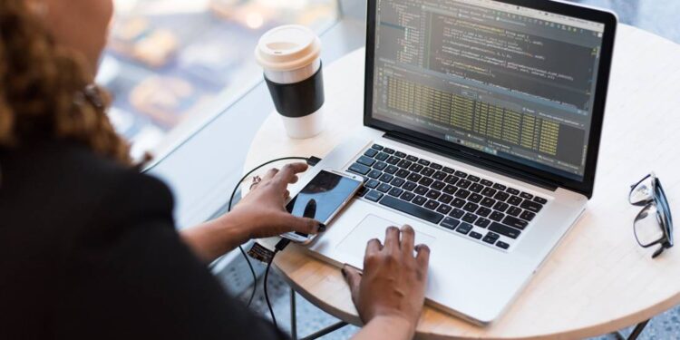 Lanza UVEG nueva carrera en Ingeniería en Desarrollo de Software