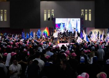 ¿Qué propuestas hicieron jóvenes guanajuatenses a la precandidata Libia Dennise?