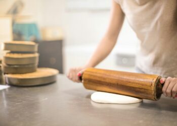 ¿Qué servicios y talleres se ofrecen en los Centros GTO Contigo Sí?