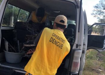 ¡Ábreles la puerta! ¿Cómo identificar a los brigadistas contra el dengue?