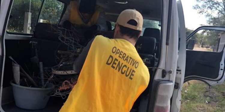 ¡Ábreles la puerta! ¿Cómo identificar a los brigadistas contra el dengue?