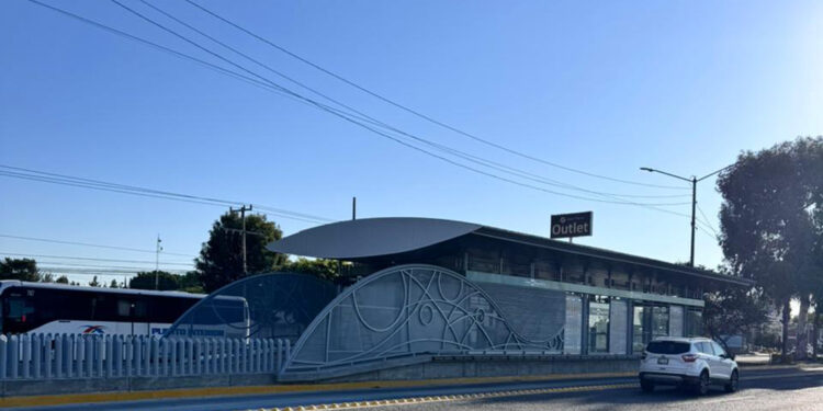 Bugambilias y 41 paraderos más han sido rehabilitados