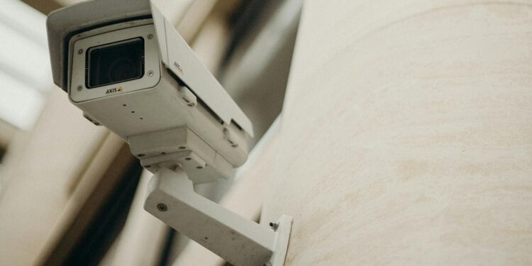 OXXO invertirá en la instalación de Torres Centinelas en puntos estratégicos de León