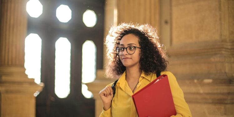 ¿Estudias licenciatura o TSU? Ya está abierta la convocatoria para la Beca Educación Superior 2025