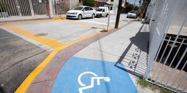 ¿Qué acciones ha realizado el Gobierno de León para el reordenamiento de la avenida Miguel Alemán?
