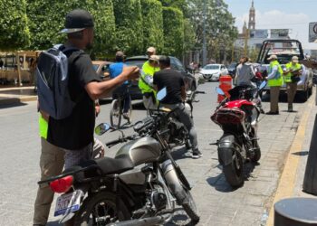 Silao implementa el operativo ‘Casco Seguro’ y aplicaron 30 multas en primer día