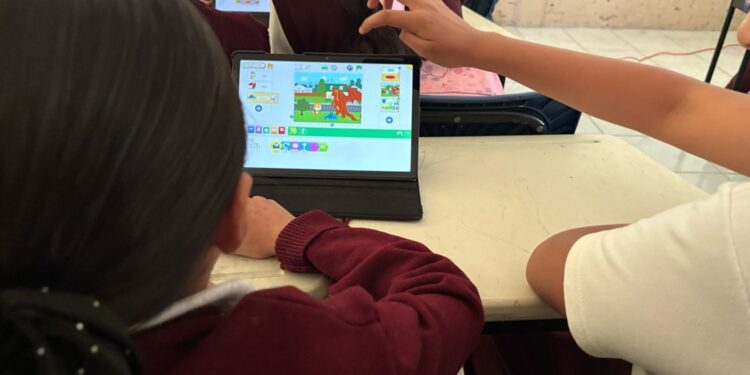 Así puedes solicitar para tu escuela los talleres Jóvenes Constructores de Paz y Abriendo Horizontes