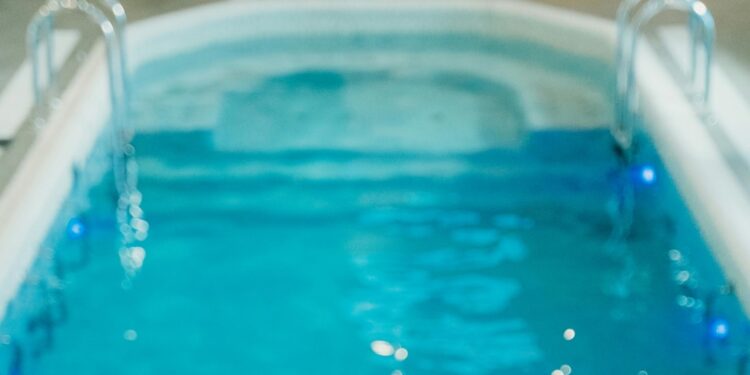 ¿Eres persona con discapacidad? Conoce los servicios de hidroterapia del Centro de Rehabilitación de Guanajuato