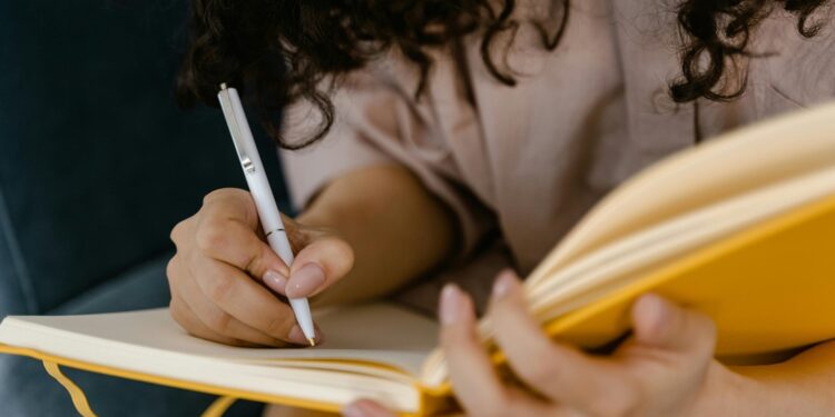 ¿Estás por entrar a la prepa? Esto es lo que debes saber de la Beca Universal Benito Juárez